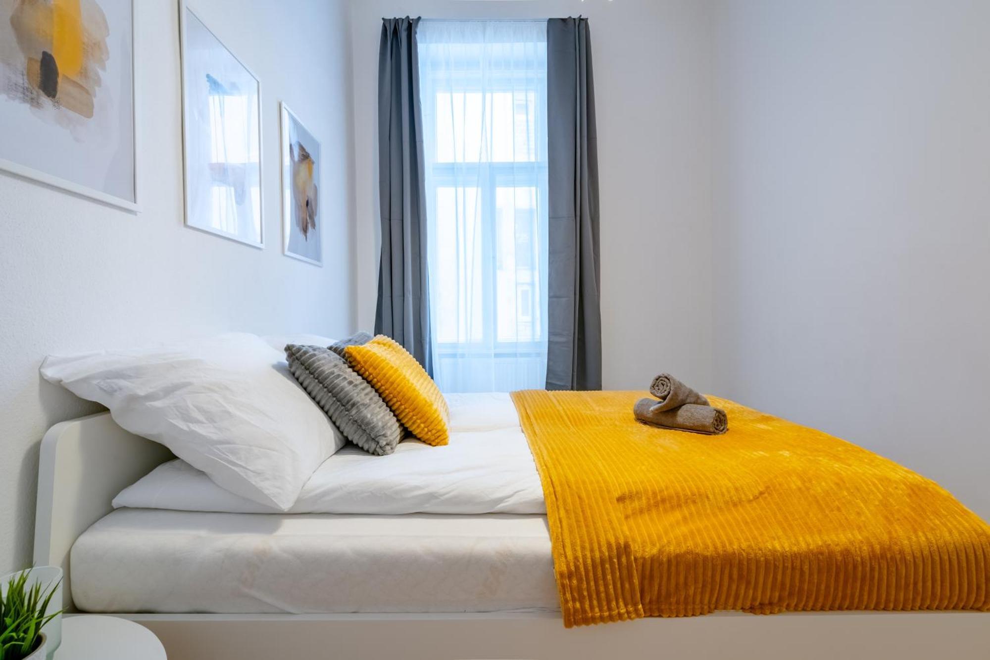 Wave - 3 Bedroom Apt In Center ブダペスト エクステリア 写真