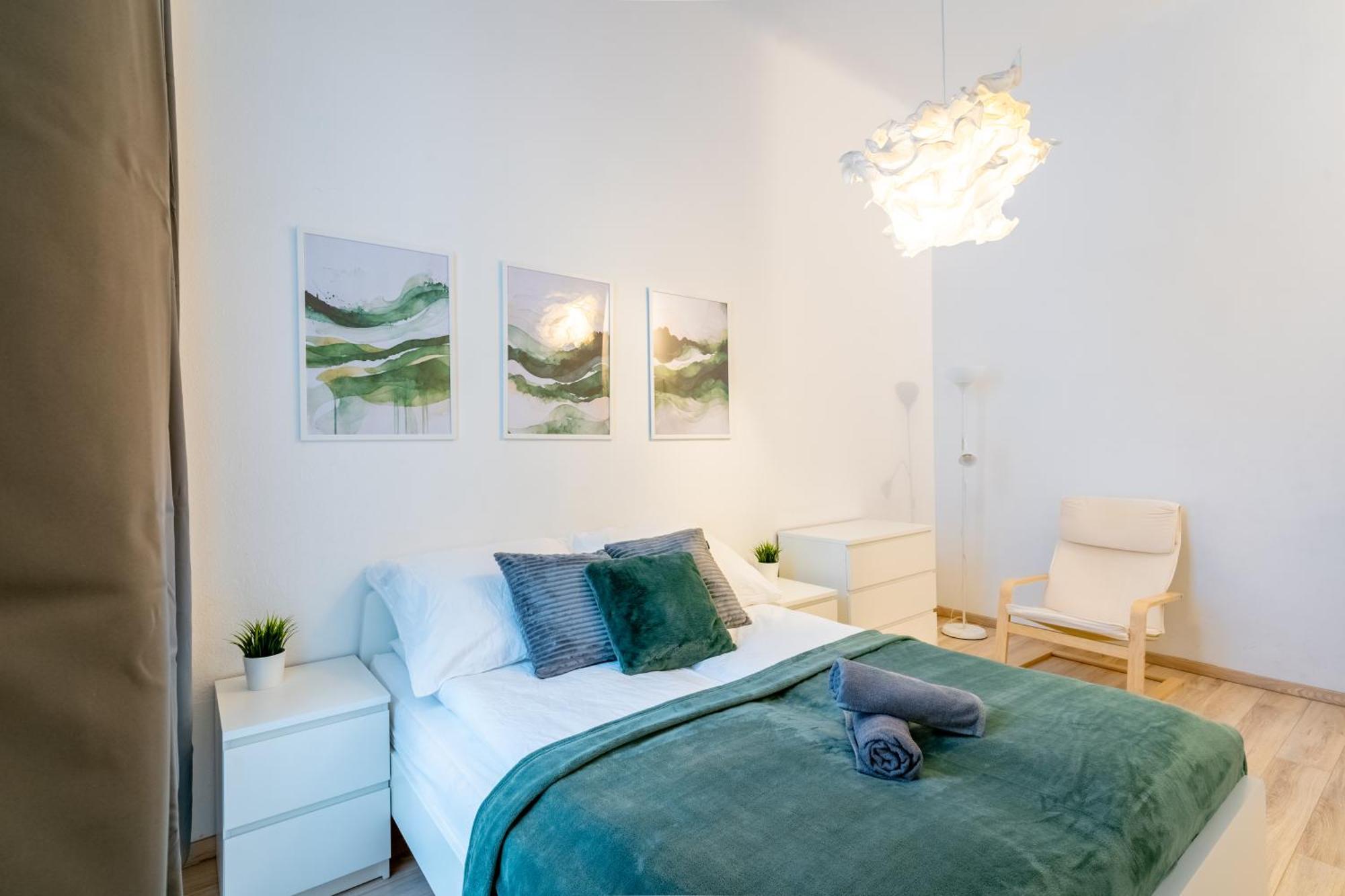 Wave - 3 Bedroom Apt In Center ブダペスト エクステリア 写真