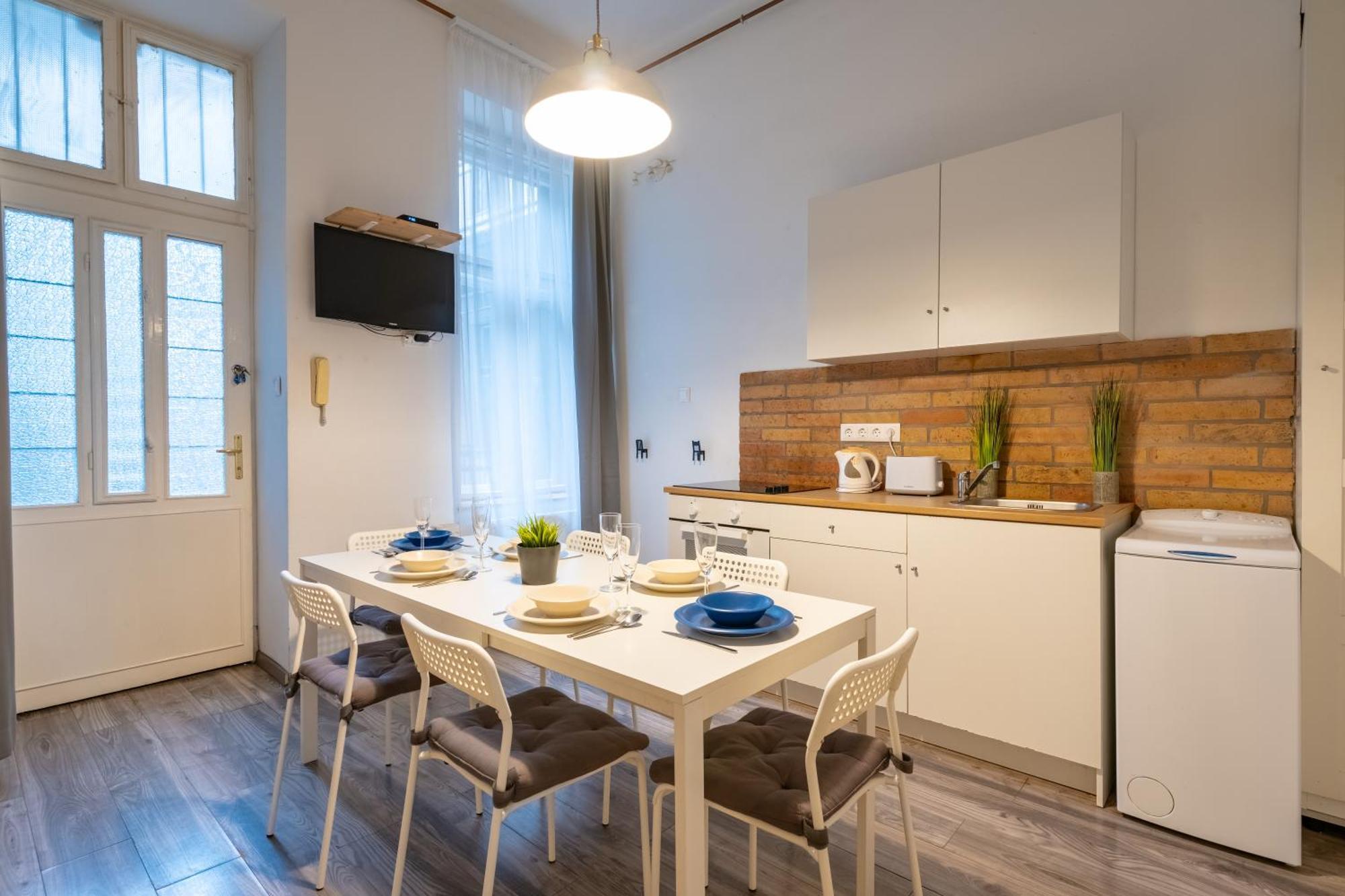 Wave - 3 Bedroom Apt In Center ブダペスト エクステリア 写真